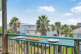 13925 Pirates Beach Blvd, Galveston, TX 77554 - Photo 3