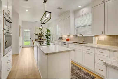 11703 Wickhollow Lane, Houston, TX 77043 - Photo 13