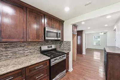 2922 Pansy Street, Pasadena, TX 77503 - Photo 9