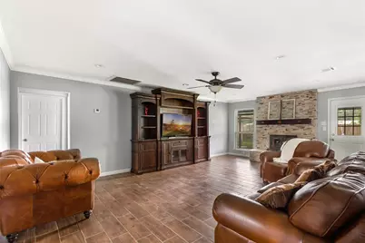 128 Legend Lane, Livingston, TX 77351 - Photo 11