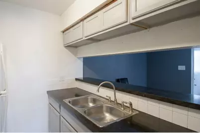 10603 Wilcrest Drive #15, Houston, TX 77099 - Photo 19