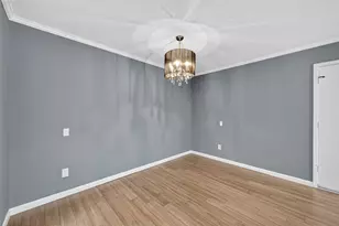 7555 Katy Fwy, Houston, TX 77024 - Photo 7