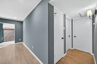 7555 Katy Freeway #127, Houston, TX 77024 - Photo 9