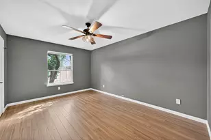 7555 Katy Fwy, Houston, TX 77024 - Photo 21