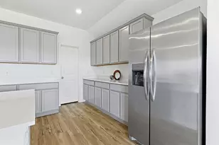 7434 Bartoncliff Dr, Katy, TX 77493 - Photo 9