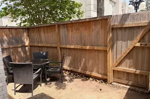 4001 Tanglewilde St, Houston, TX 77063 - Photo 9