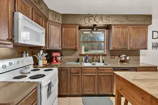 23346 Henson Rd, Montgomery, TX 77356 - Photo 13