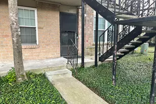 5550 N Braeswood Blvd, Houston, TX 77096 - Photo 1