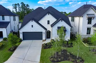 8022 Hingham Ln, Spring, TX 77389 - Photo 3