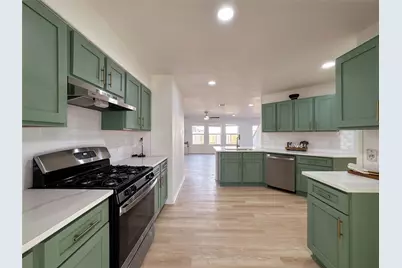 11747 Greensbrook Garden Drive, Houston, TX 77044 - Photo 7