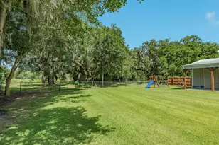1208 Bronco Trail, Angleton, TX 77515 - Photo 21