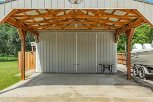 1208 Bronco Trail, Angleton, TX 77515 - Photo 17