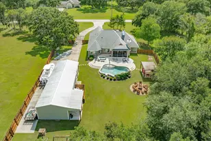 1208 Bronco Trail, Angleton, TX 77515 - Photo 23