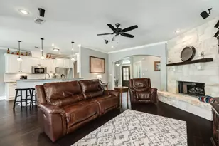 1208 Bronco Trail, Angleton, TX 77515 - Photo 27