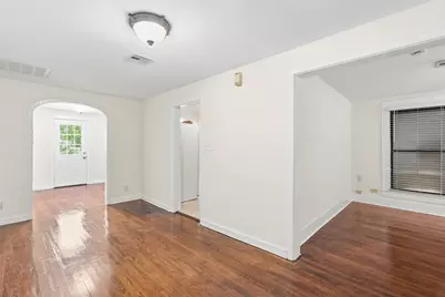 5319 Avenue O 1/2, Galveston, TX 77551 - Photo 9