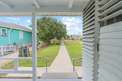 5319 Avenue O 1/2, Galveston, TX 77551 - Photo 5