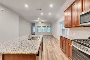 16923 Lagos Ln, Crosby, TX 77532 - Photo 11