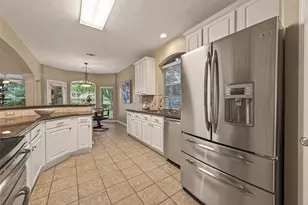 6506 E Bending Oaks Ln, Pearland, TX 77584 - Photo 17