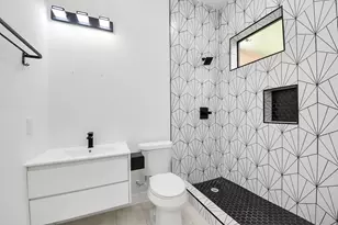9014 Ferdinand St, Houston, TX 77051 - Photo 27