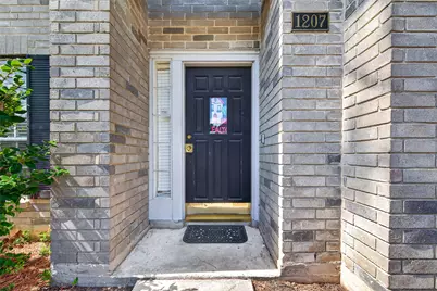 1207 Green Knoll Drive, Sugar Land, TX 77479 - Photo 5