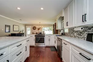 4846 Creekbend Dr, Houston, TX 77035 - Photo 23