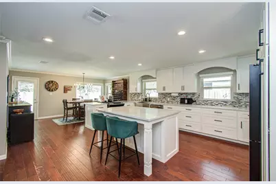 4846 Creekbend Drive, Houston, TX 77035 - Photo 19