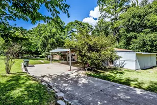 2217 Shannon Dr, Huntsville, TX 77320 - Photo 33