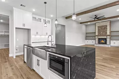 210 Hogan Ln, Hempstead, TX 77445 - Photo 9