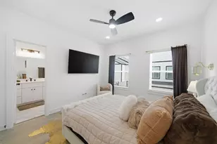 1352 W 24th St, Houston, TX 77008 - Photo 15
