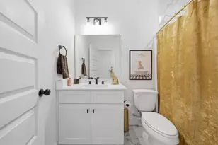 1352 W 24th St, Houston, TX 77008 - Photo 17