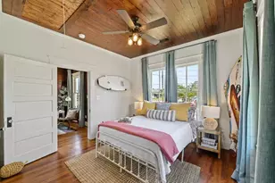 2601 37th St, Galveston, TX 77550 - Photo 25