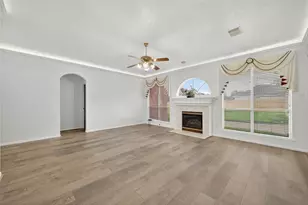 2103 5 Iron Dr, Houston, TX 77089 - Photo 5