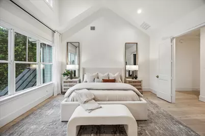 1426 Huge Oaks Street, Houston, TX 77055 - Photo 17