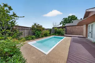 7710 Green Lawn Dr, Houston, TX 77088 - Photo 33