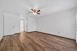 7710 Green Lawn Dr, Houston, TX 77088 - Photo 19