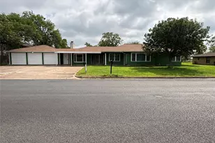 984 N Monroe St, La Grange, TX 78945 - Photo 1