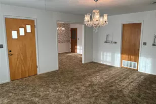 984 N Monroe St, La Grange, TX 78945 - Photo 5