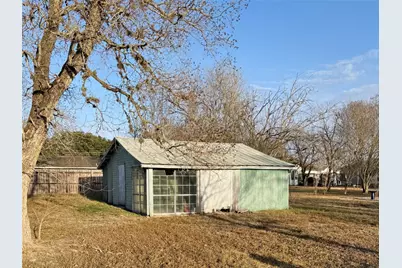 984 N Monroe Street, La Grange, TX 78945 - Photo 19