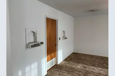 984 N Monroe Street, La Grange, TX 78945 - Photo 7