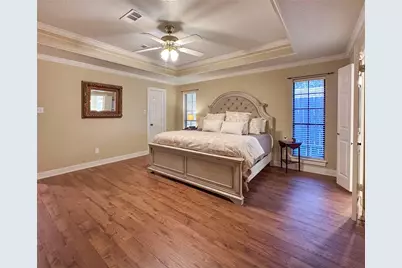 104 Daylily Drive, Lake Jackson, TX 77566 - Photo 9