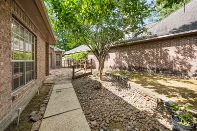 4215 Valley Glade Drive, Houston, TX 77345 - Photo 25
