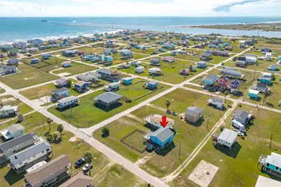 902 Treaty Drive, Surfside Beach, TX 77541 - Photo 33