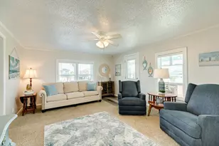 902 Treaty Dr, Surfside Beach, TX 77541 - Photo 3