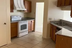 11806 Plumpoint Dr, Houston, TX 77099 - Photo 7