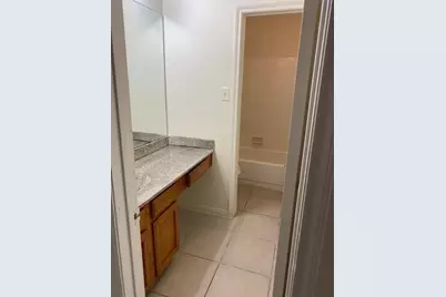 11806 Plumpoint Drive, Houston, TX 77099 - Photo 9