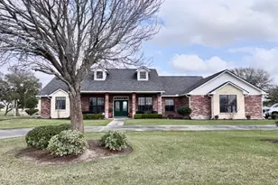 193 Kayla Ln, El Campo, TX 77437 - Photo 1