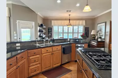 193 Kayla Lane, El Campo, TX 77437 - Photo 17