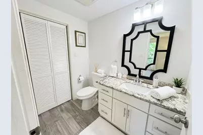 1881 Bering Drive #58, Houston, TX 77057 - Photo 9