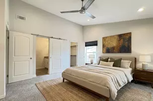1881 Bering Dr, Houston, TX 77057 - Photo 11