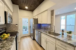 1881 Bering Dr, Houston, TX 77057 - Photo 5